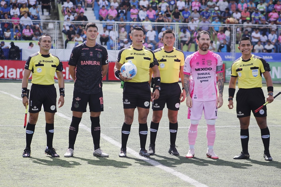 Mixco y Municipal empataron sin goles en el estadio Santo Domingo de Guzmán por el Apertura 2024