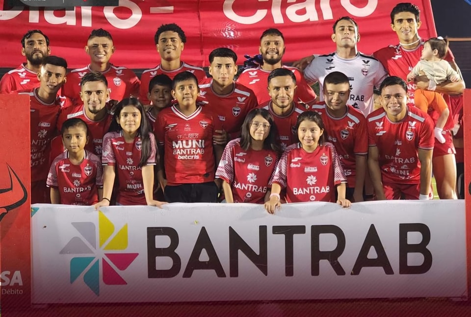 Malacateco vence a Xelajú en el estadio Santa Lucía