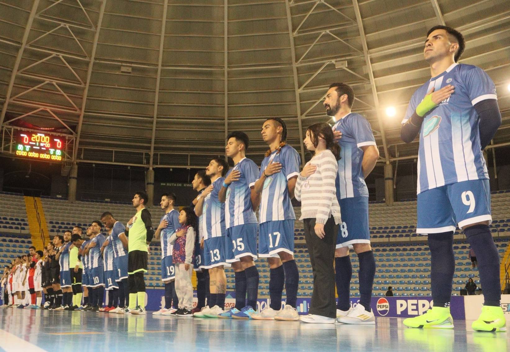 Farmacéuticos goleó a Edén United en el juego 1