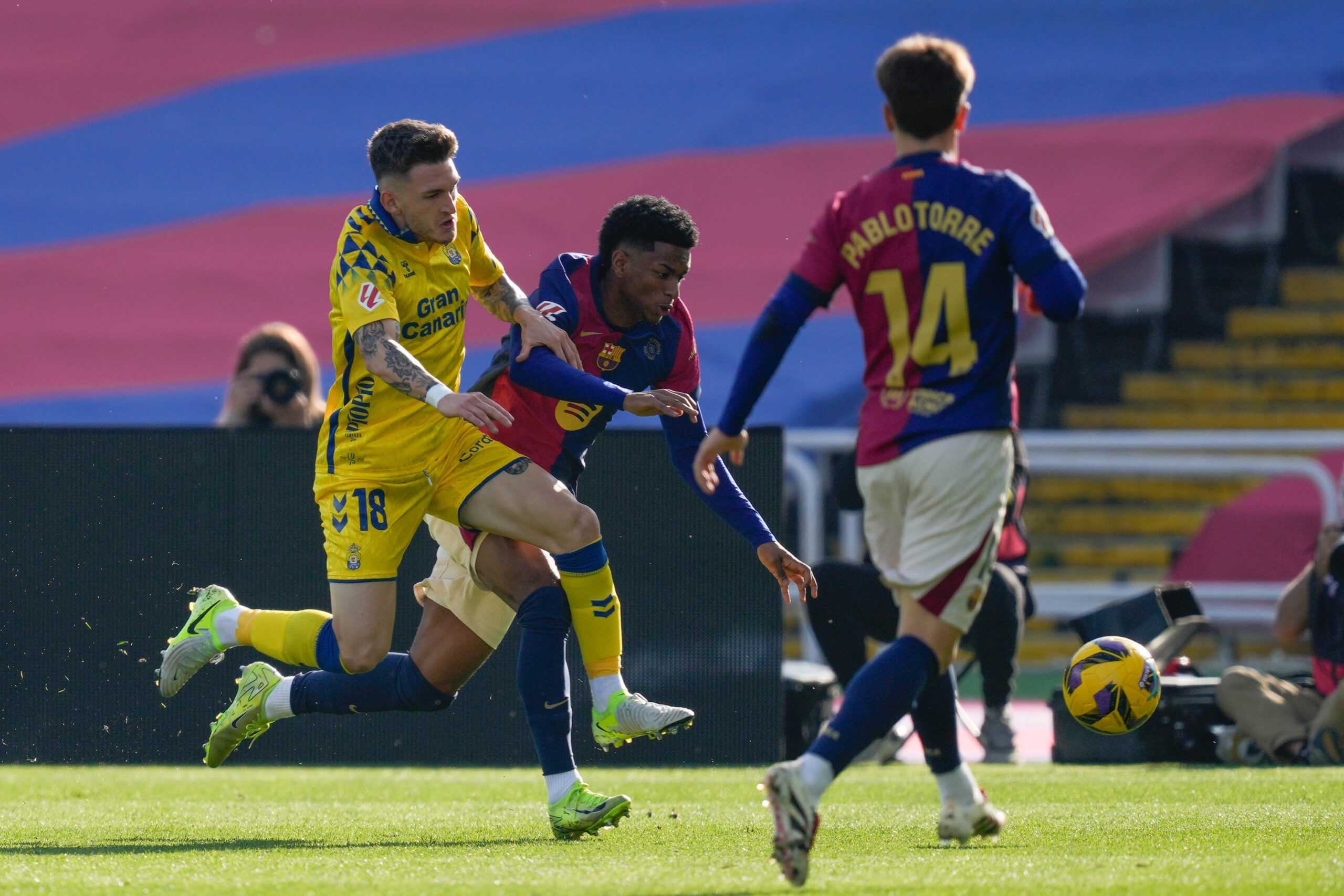 Barcelona pierde en casa ante Las Palmas