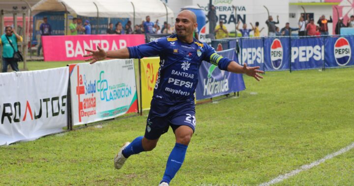 Cobán elimina a Comunicaciones y avanza a semifinales