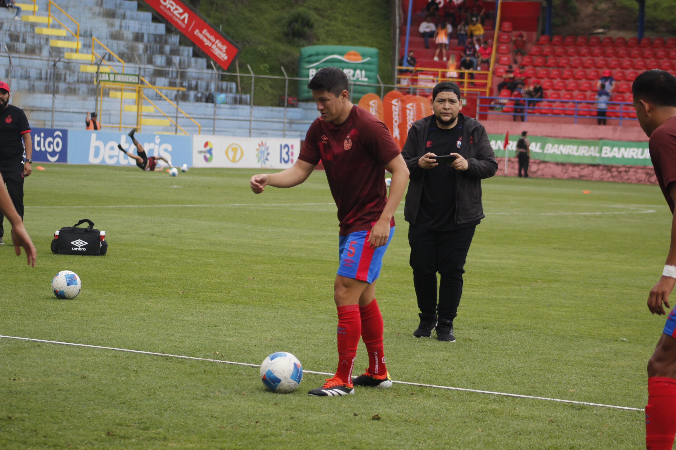 Chema Rosales es nuevo jugador de Antigua