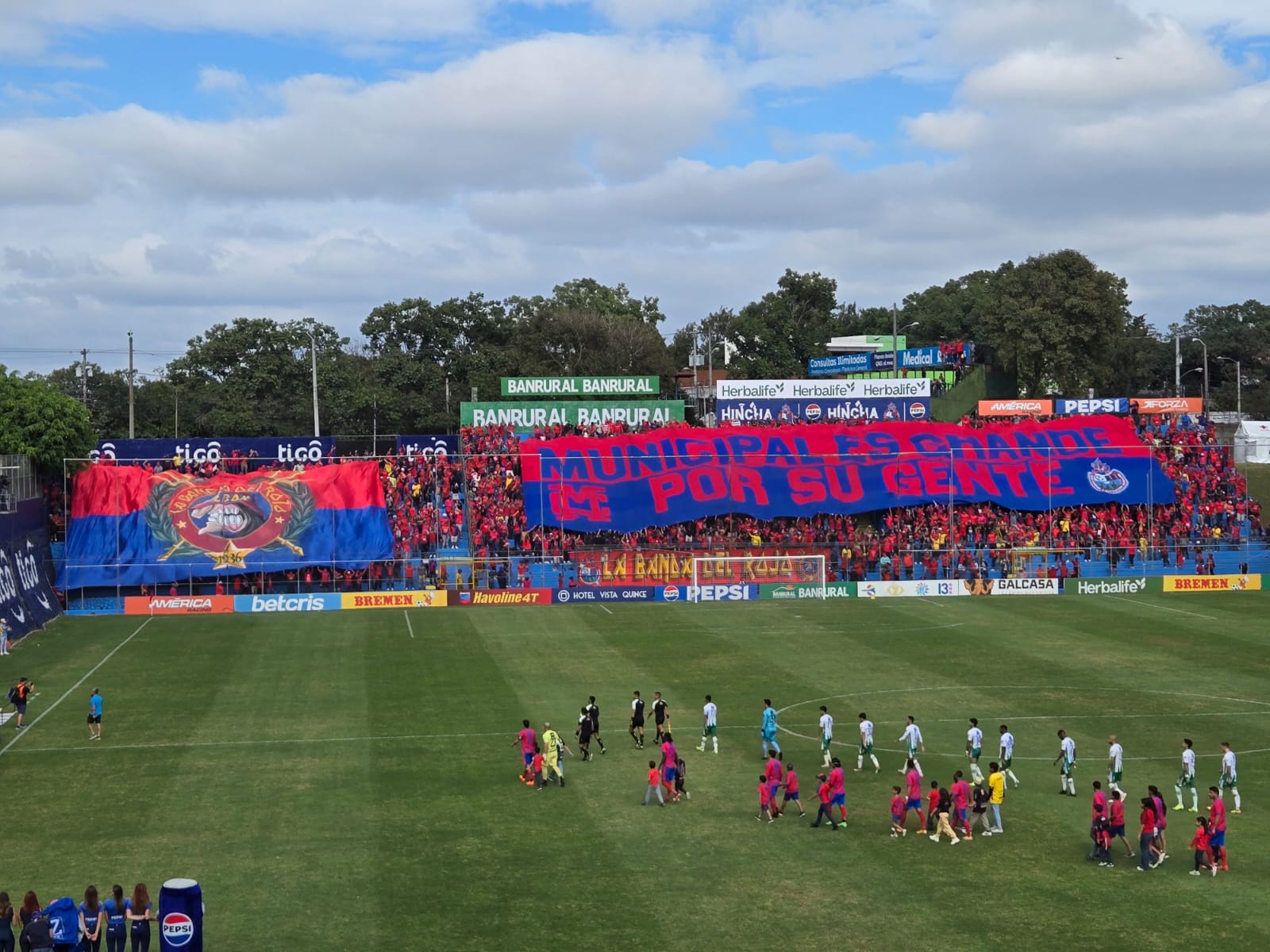 Municipal falla ante una afición ilusionada