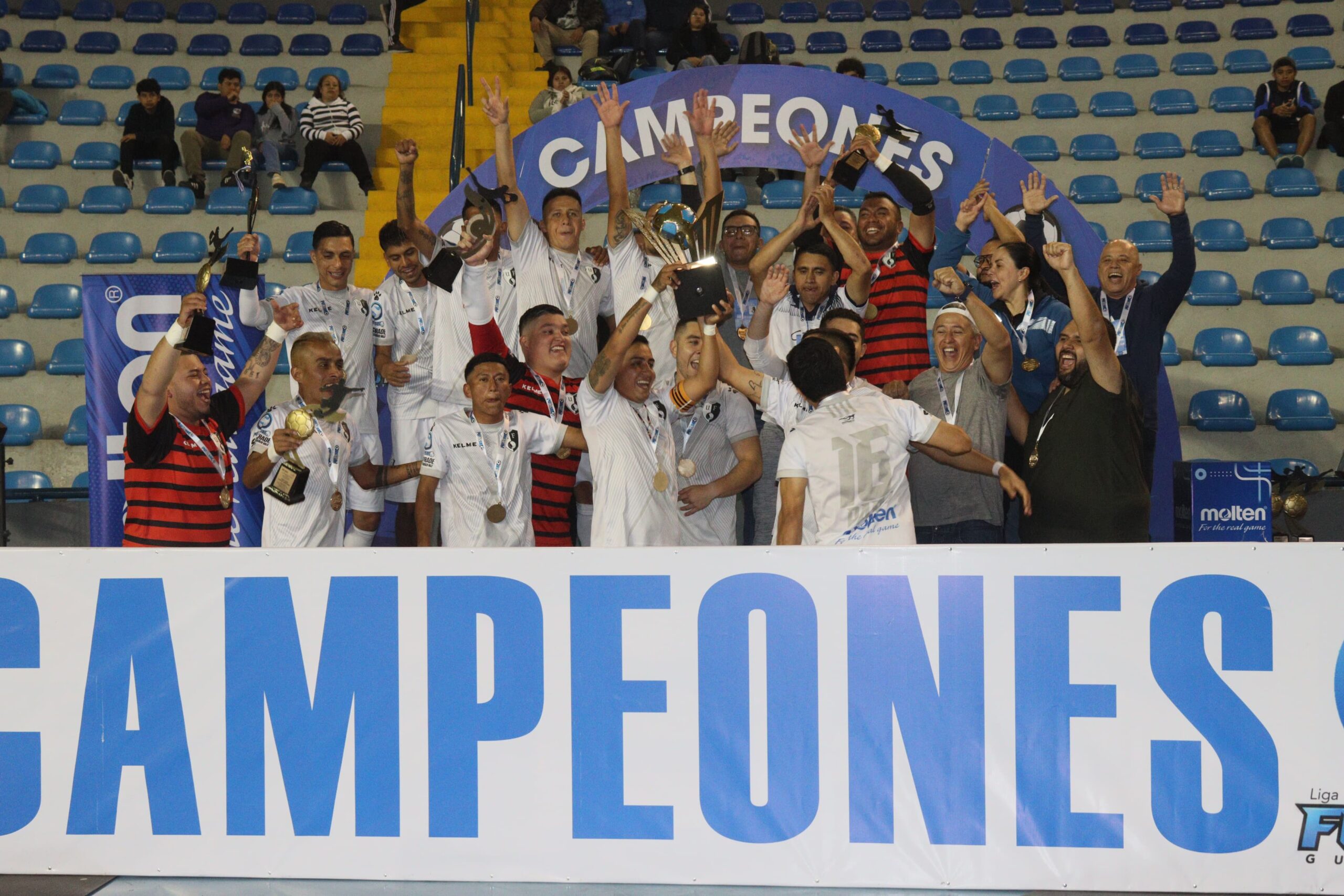 Unión Futsal toca la gloria en la Liga Mayor