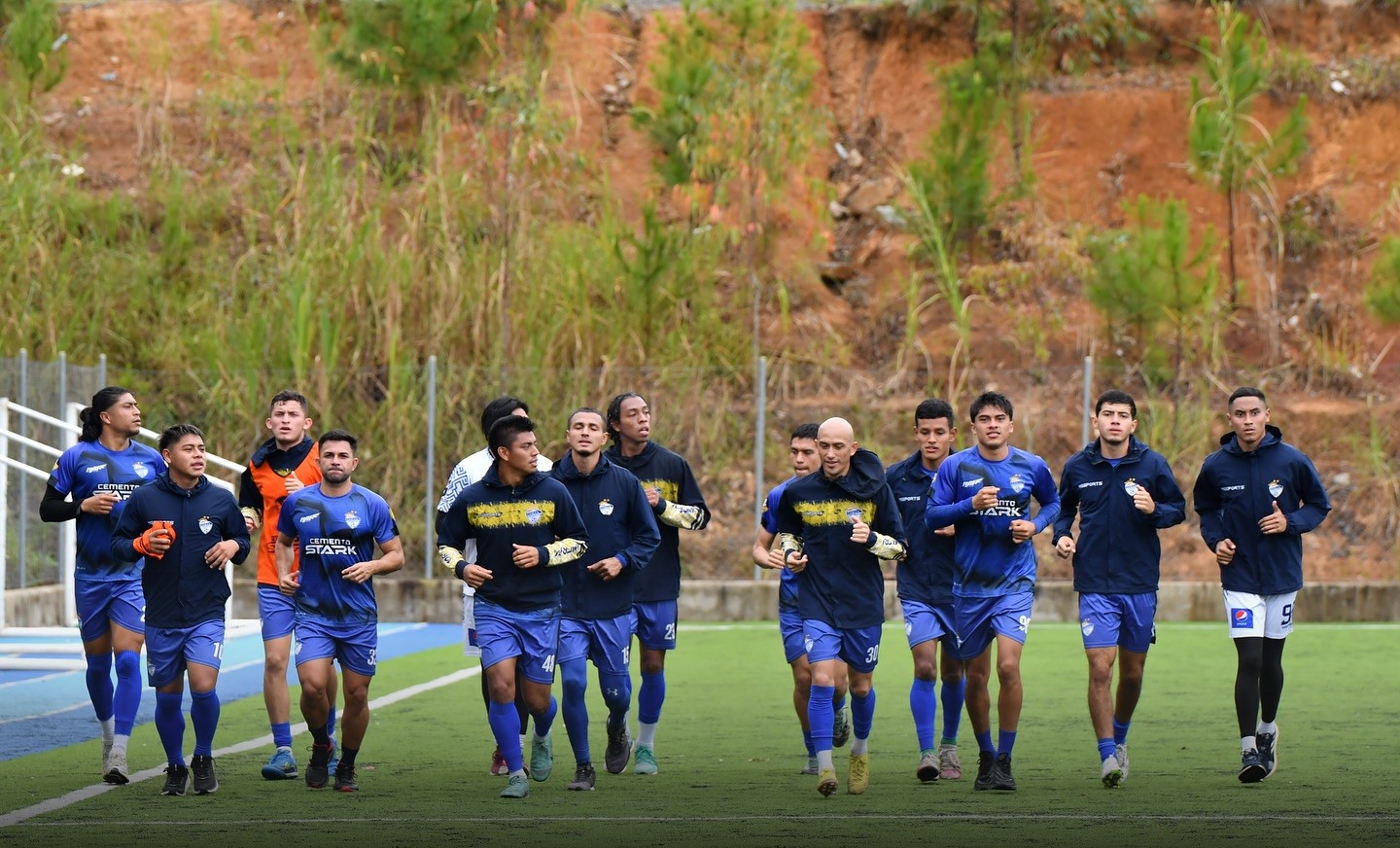 Cobán Imperial regresó a los entrenamientos