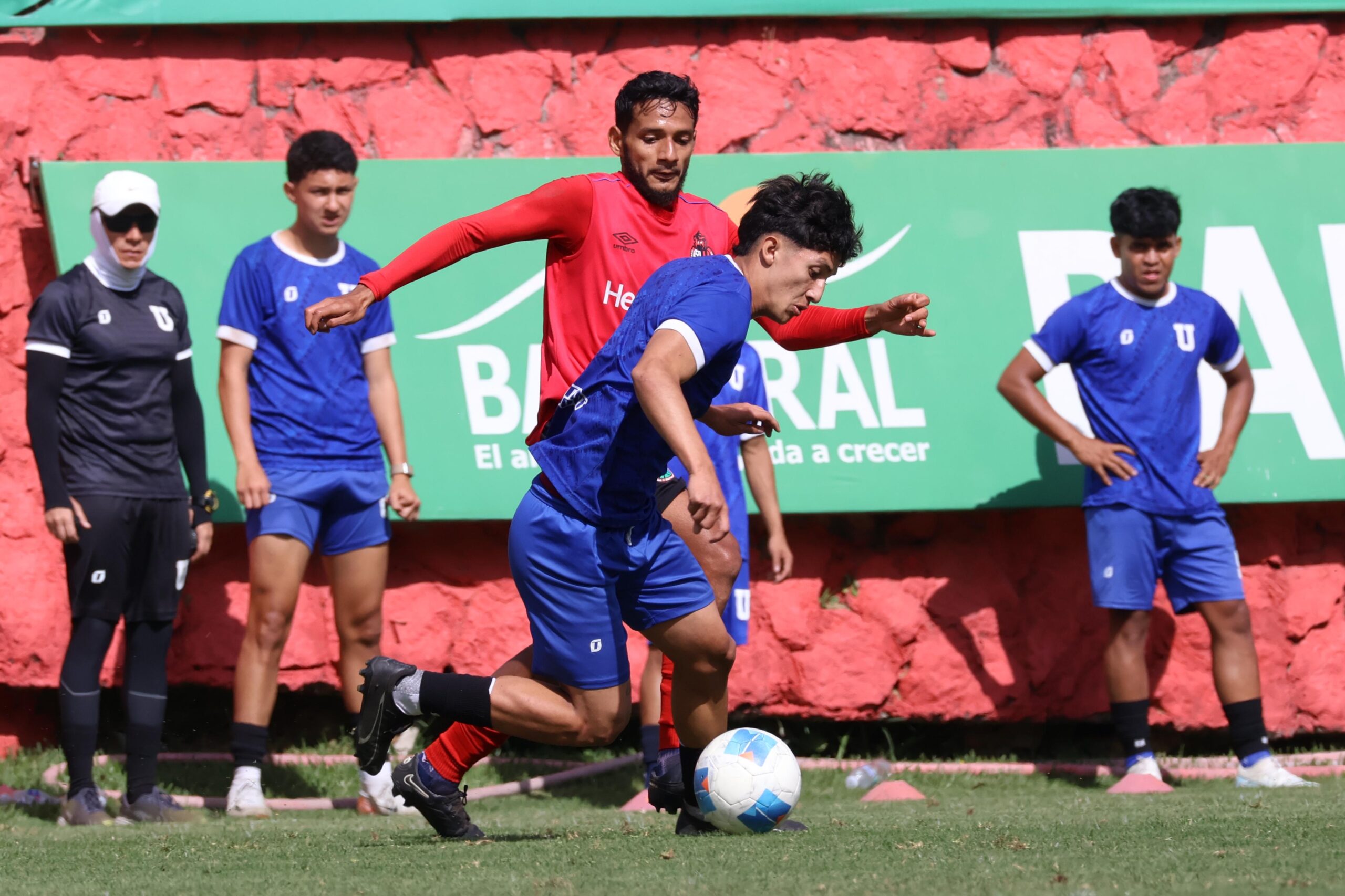 Municipal derrota al CF Universidad en juego de fogueo