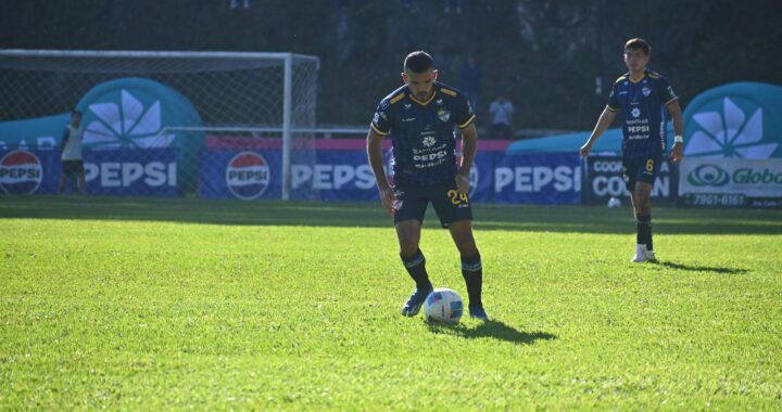 Cobán cumple en casa en la primera fecha del Clausura 2025