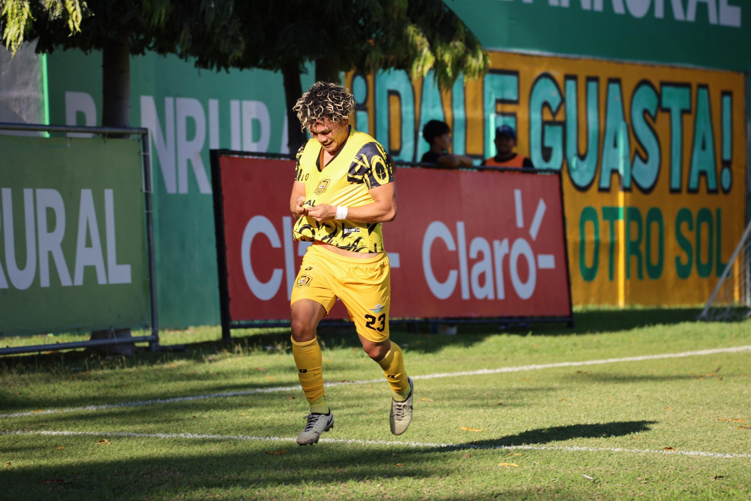 Guastatoya goleó a Cobán y no quiere descender